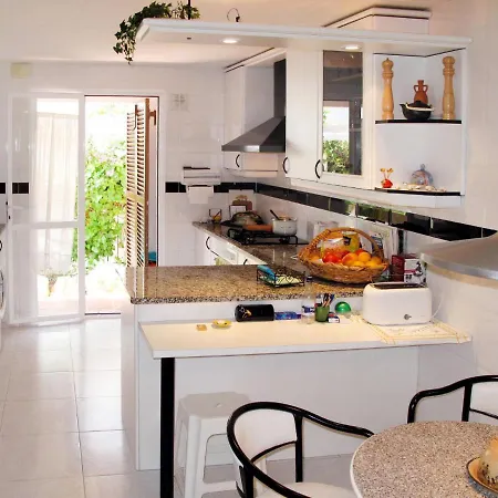 Holiday Home Santiago - Rdb100 Holiday home *