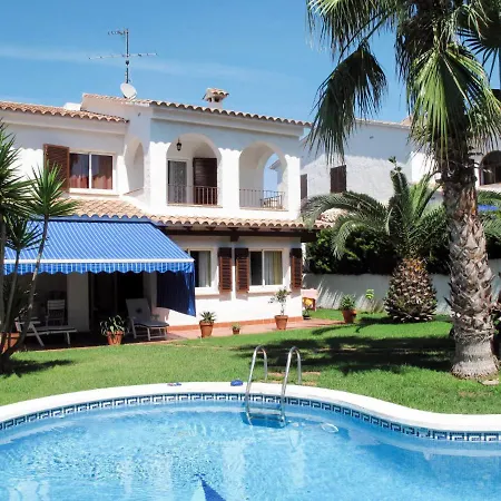 Holiday home Holiday Home Santiago - Rdb100 *
